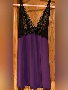 Women's Lace-Trim Purple Chemise Nightgown